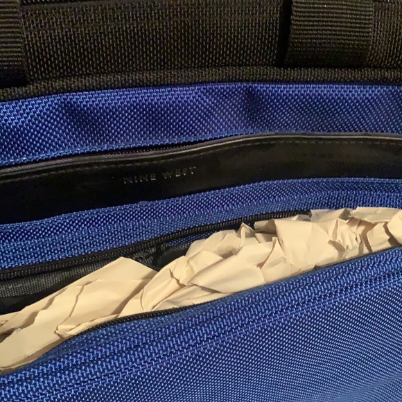 Brand New Nine West Blue Travel Bag Never Used With Original Tags! Vintage 15 yo - Picture 2 of 16